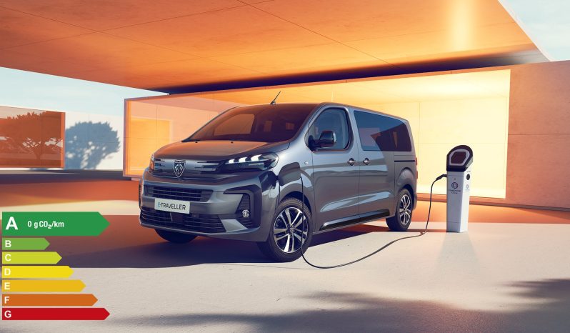 Peugeot Traveller full