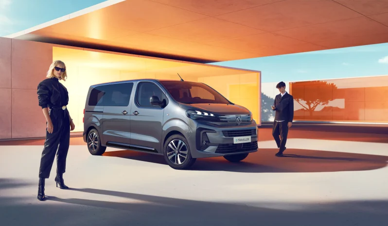 Peugeot Traveller full