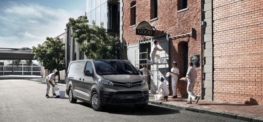 Vehículo mixto adaptable: qué es, normativa en España, ventajas y ejemplos reales