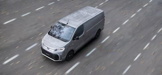 Toyota Proace: análisis del furgón mediano que se ha ganado fama de indestructible entre profesionales
