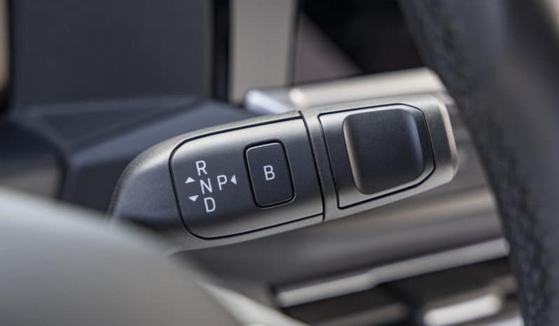 Volkswagen T7 Caravelle full