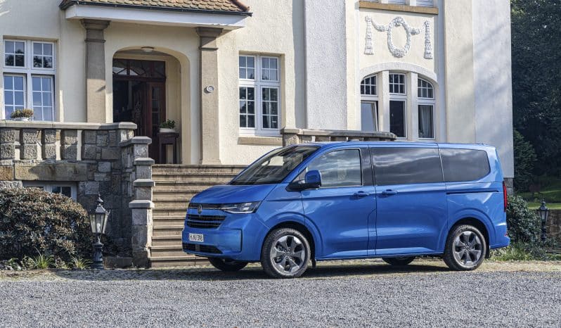 Volkswagen T7 Caravelle full