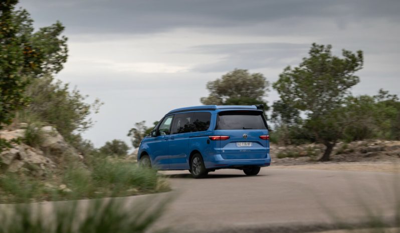 Volkswagen T7 California full