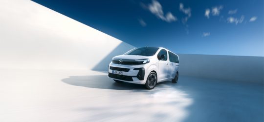 ¿Buscas furgoneta eléctrica? Pues desde 42.272 euros Opel ya ha puesto a la venta su nueva Zafira Electric