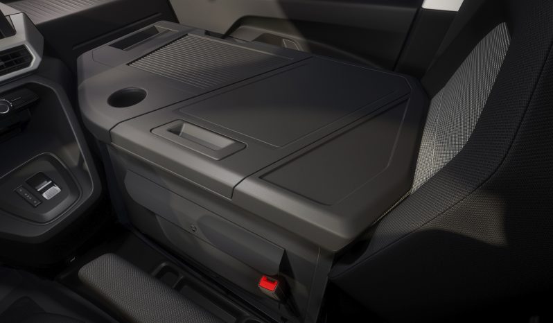 Peugeot e-Partner full