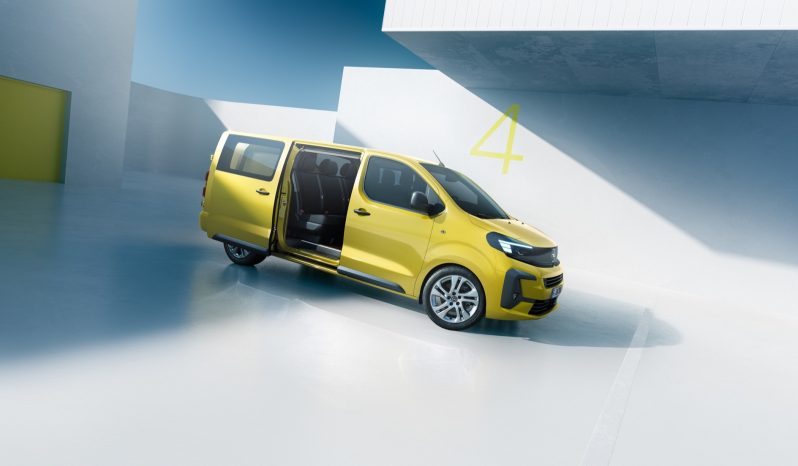 Opel Vivaro Electric full