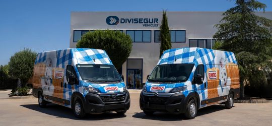 Grupo Bimbo se hace con 530 vehículos comerciales de Stellantis: 300 unidades de la Opel Movano BlueHDi S&S, y 230 de la Citroën Jumper BlueHDi S&S, ambos de 140 CV y en versión furgón