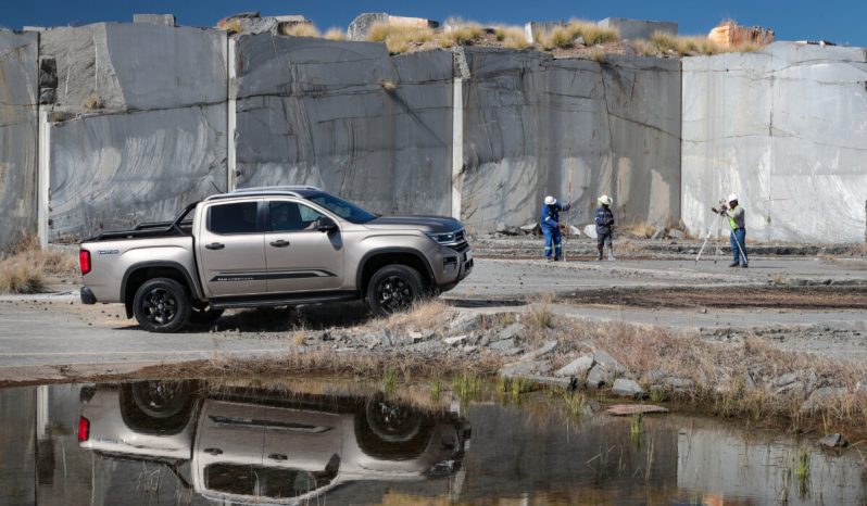 Volkswagen Amarok full