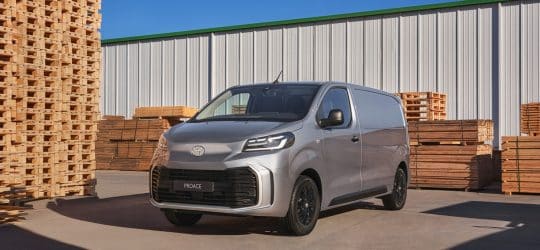 Toyota Proace: análisis del furgón mediano que se ha ganado fama de indestructible entre profesionales