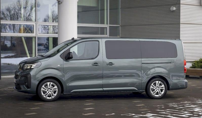Opel Zafira Electric full