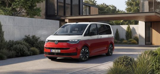 Volkswagen renueva los Multivan y California: más tecnología, nuevo diseño y hasta 245 CV