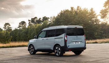 Ford E-Tourneo Courier full