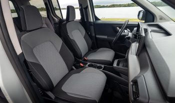Ford Tourneo Courier full