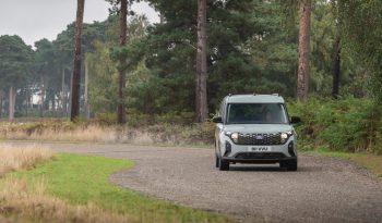 Ford E-Tourneo Courier full