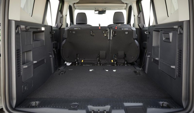 Ford Tourneo Courier full