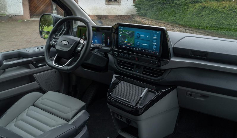 Ford Tourneo Custom full
