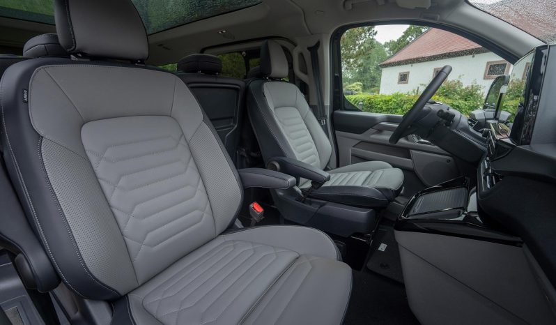 Ford Tourneo Custom full