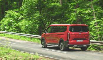 Ford Tourneo Custom full