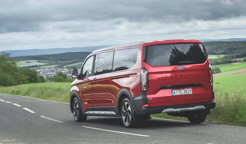 Ford Tourneo Custom full
