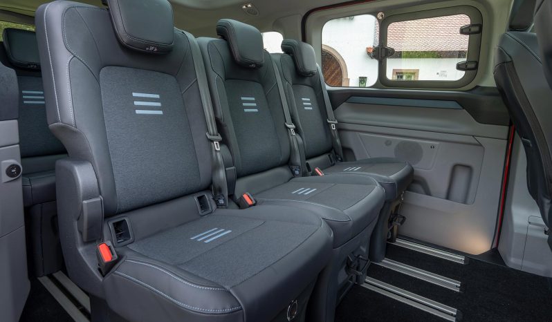 Ford Tourneo Custom full