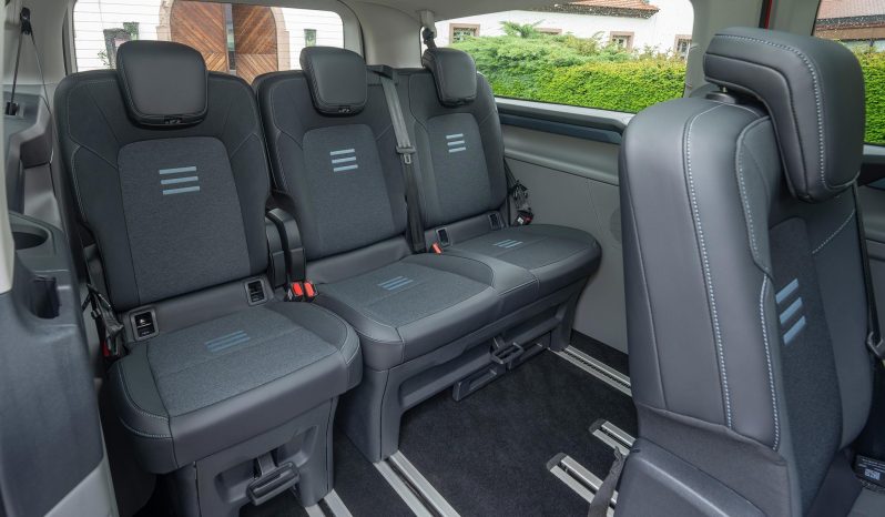 Ford Tourneo Custom full