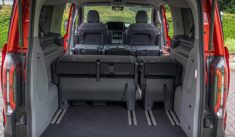 Ford Tourneo Custom full