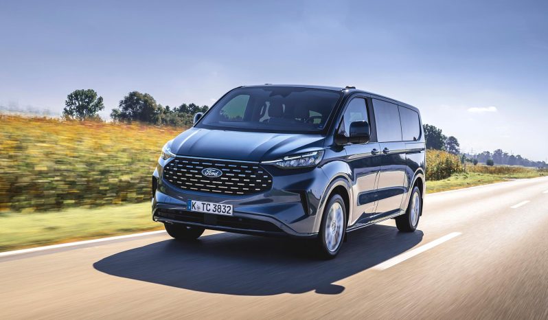 Ford Tourneo Custom full