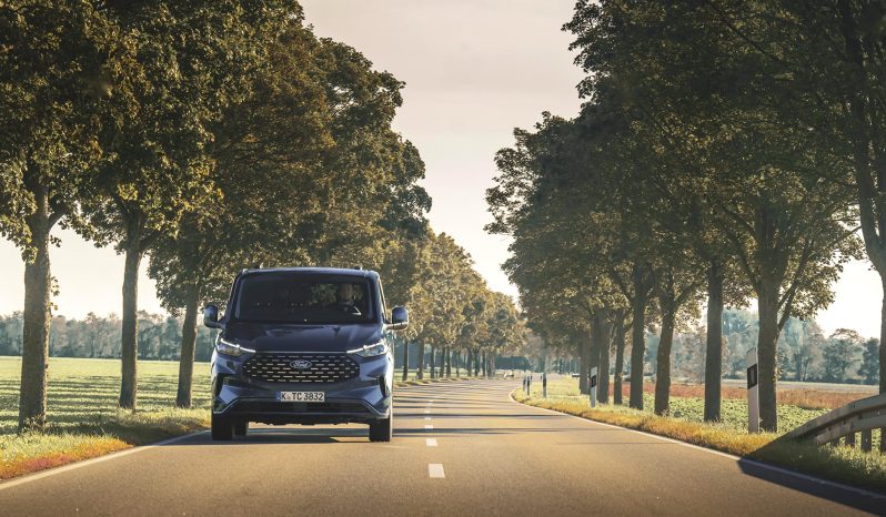 Ford Tourneo Custom full