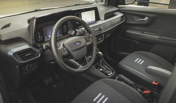 Ford Transit Courier full