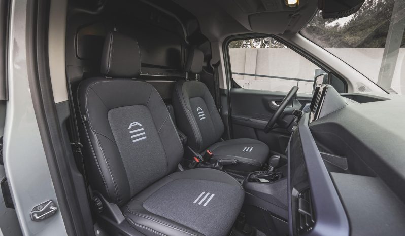 Ford Transit Courier full