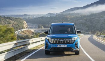 Ford Transit Courier full