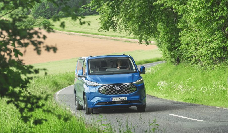 Ford E-Transit Custom full