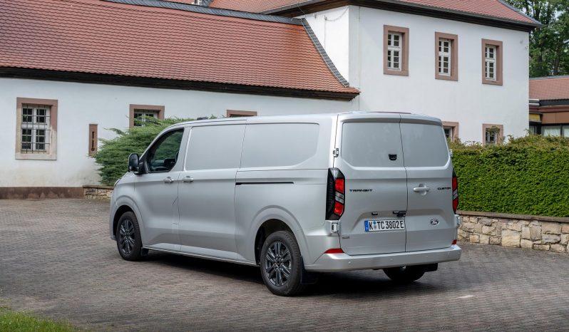 Ford Transit Custom full