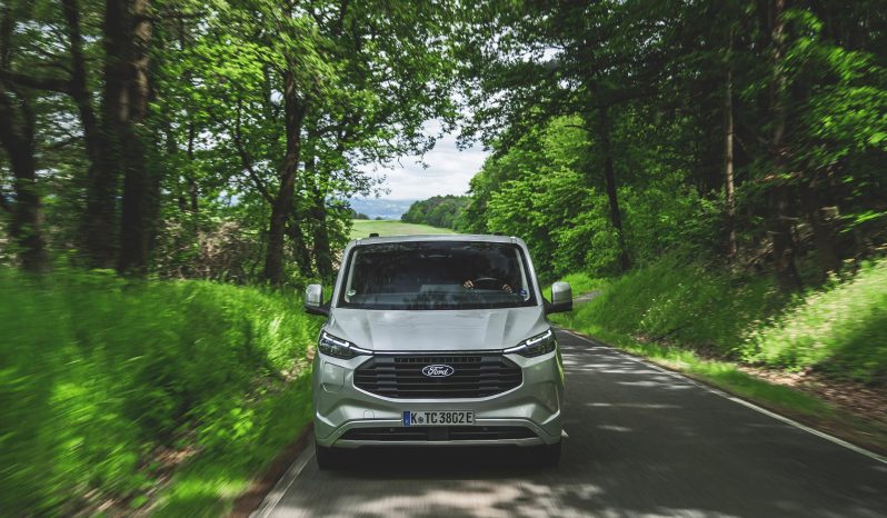 Ford E-Transit Custom full