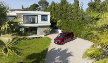 Mercedes EQV full