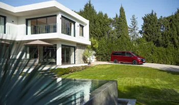 Mercedes EQV full