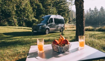 Mercedes Sprinter Tourer full