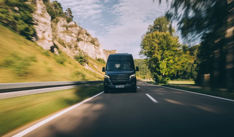 Mercedes Sprinter Tourer full