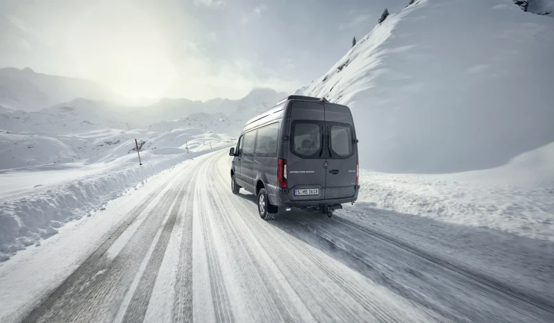 Mercedes Sprinter Tourer full