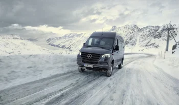 Mercedes Sprinter Tourer full