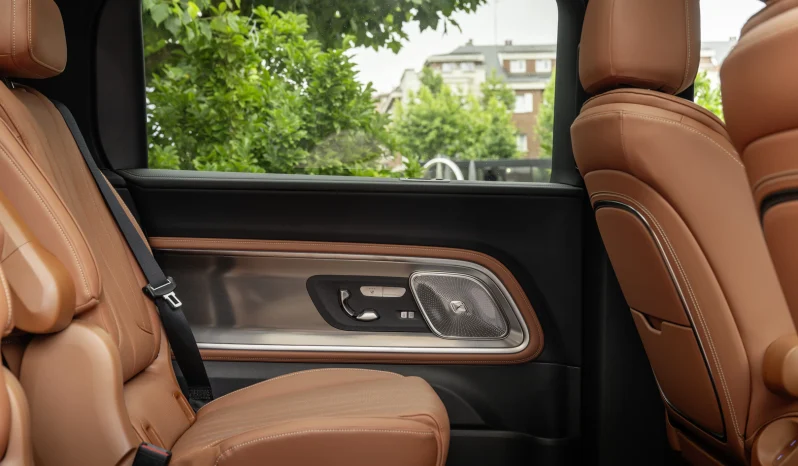 Mercedes VLE full