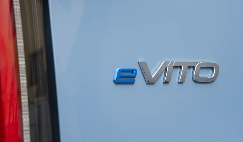 Mercedes Vito Furgón Eléctrica full