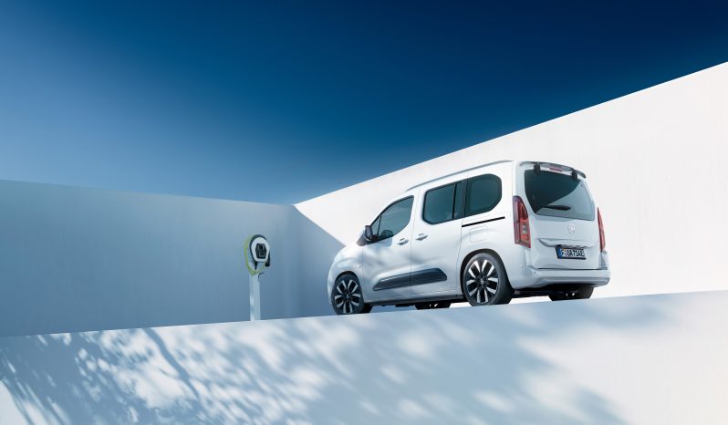 Opel Combo Electric full