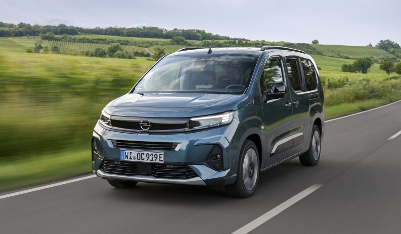 Opel Combo Electric full