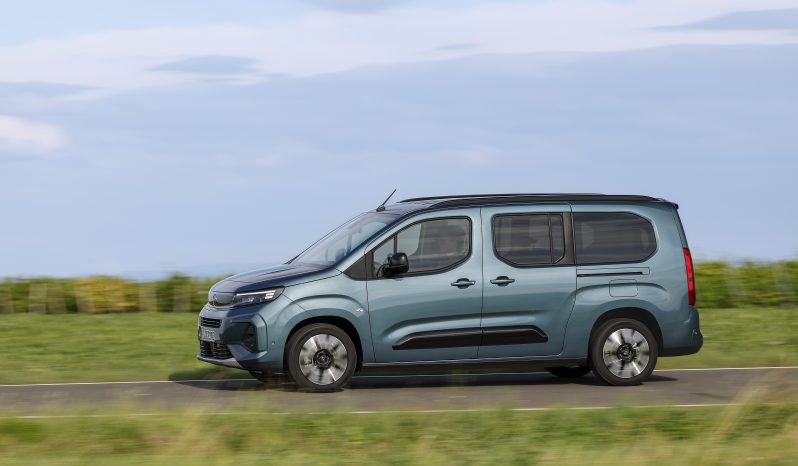 Opel Combo Electric full