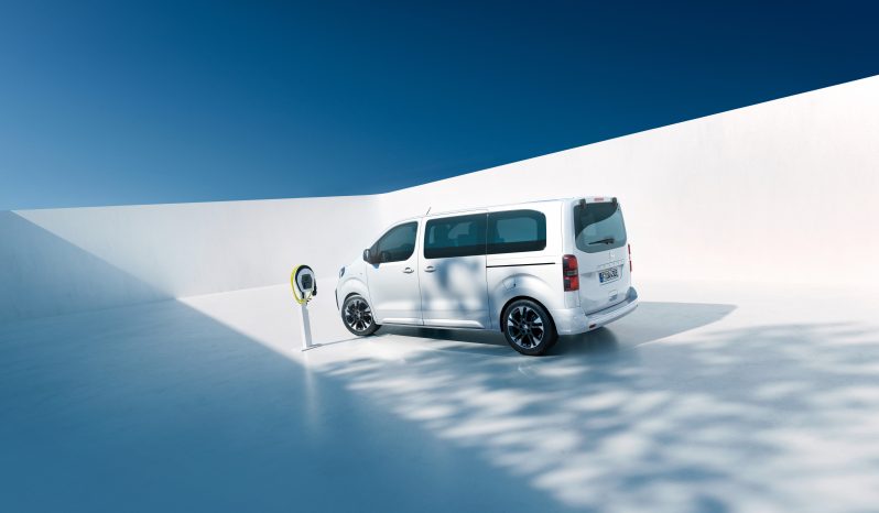 Opel Zafira Electric full