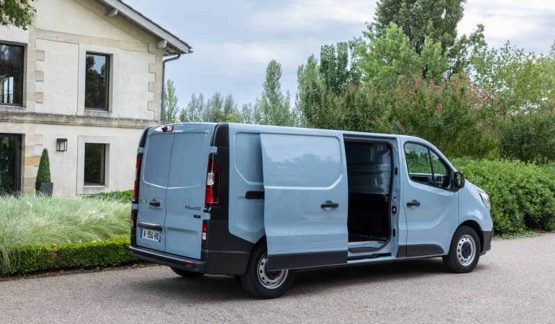 Renault Trafic Furgón full
