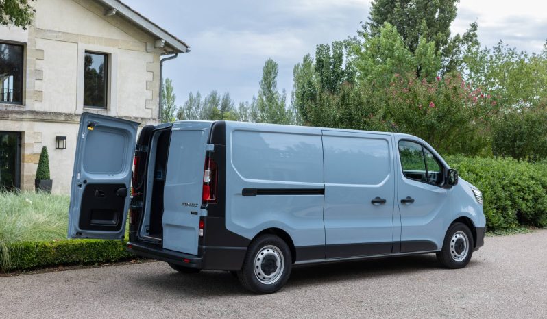 Renault Trafic Furgón full