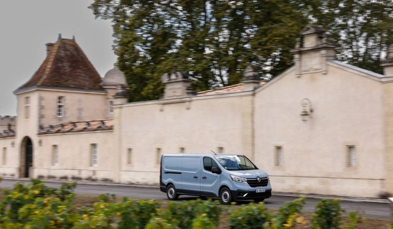 Renault Trafic Furgón full