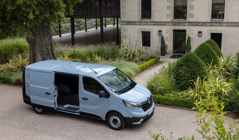 Renault Trafic Furgón full